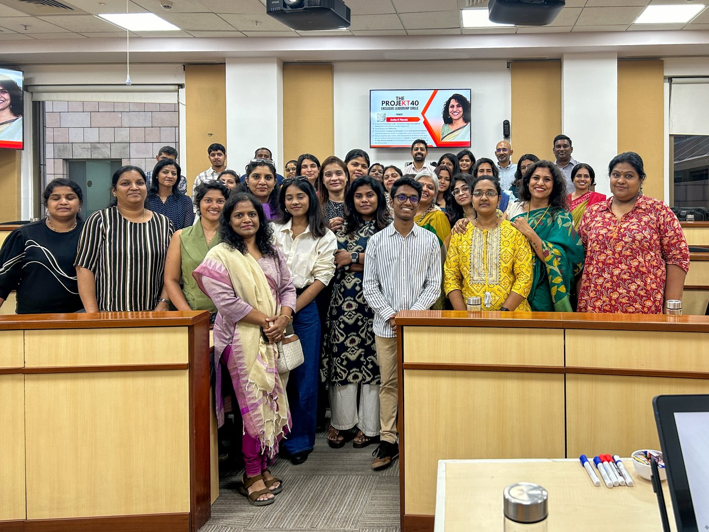 Participants gathered at a ProjeKT40 exclusive leadership circle